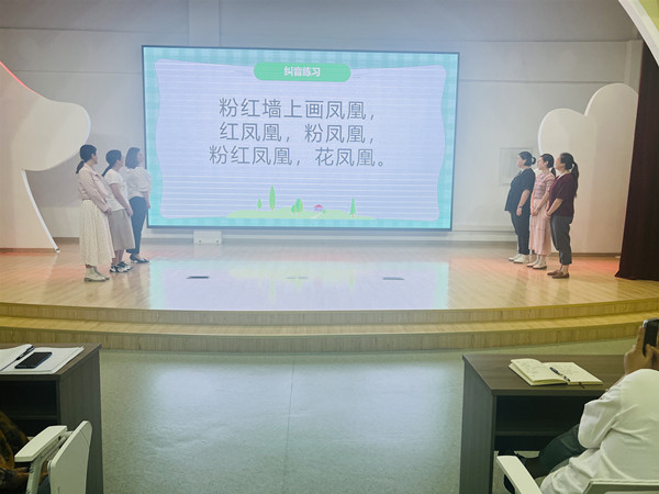 8171cdd76d1e4740a85d90a113df72db.jpg